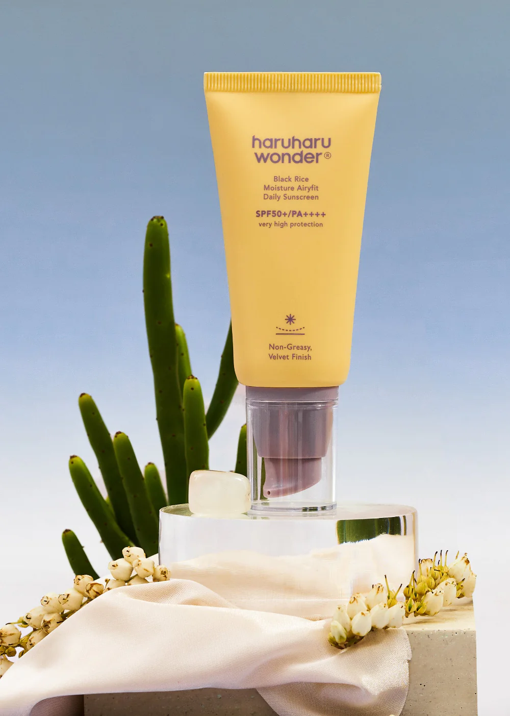 [haruharuwonder] Black Rice Moisture Airyfit Daily Sunscreen Unscented SPF50+ 50ml - Image 4
