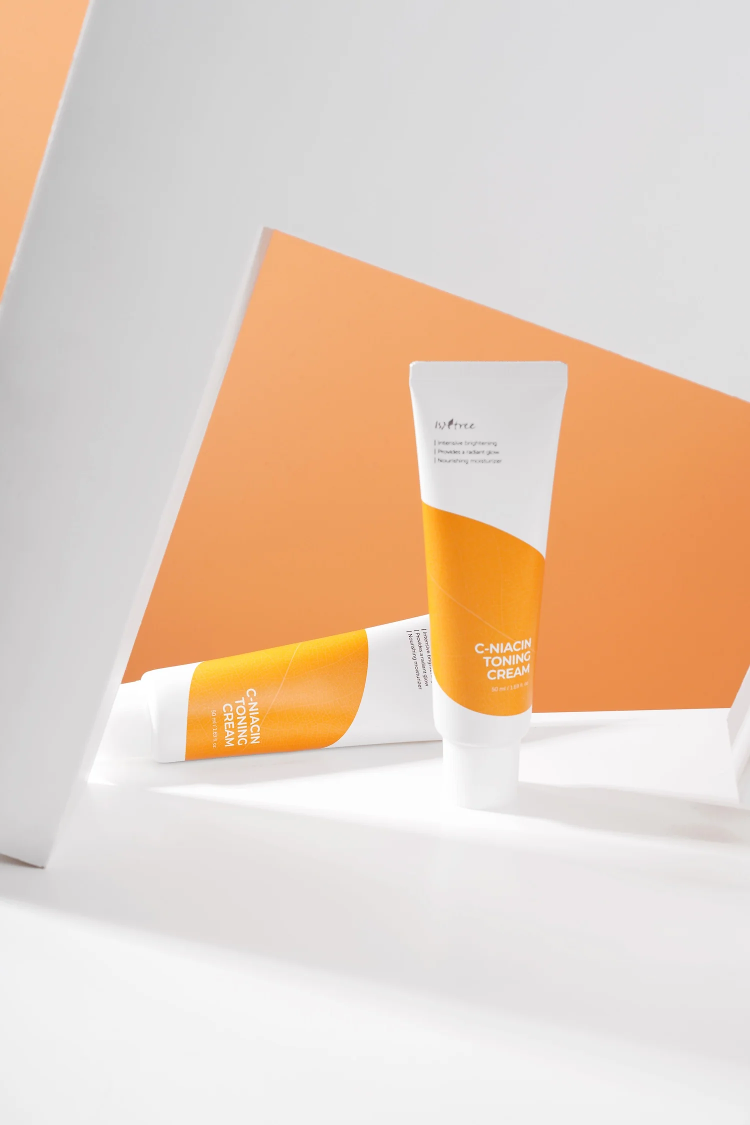 [Isntree] Crema tonificante con C-niacina 50 ml - Image 6