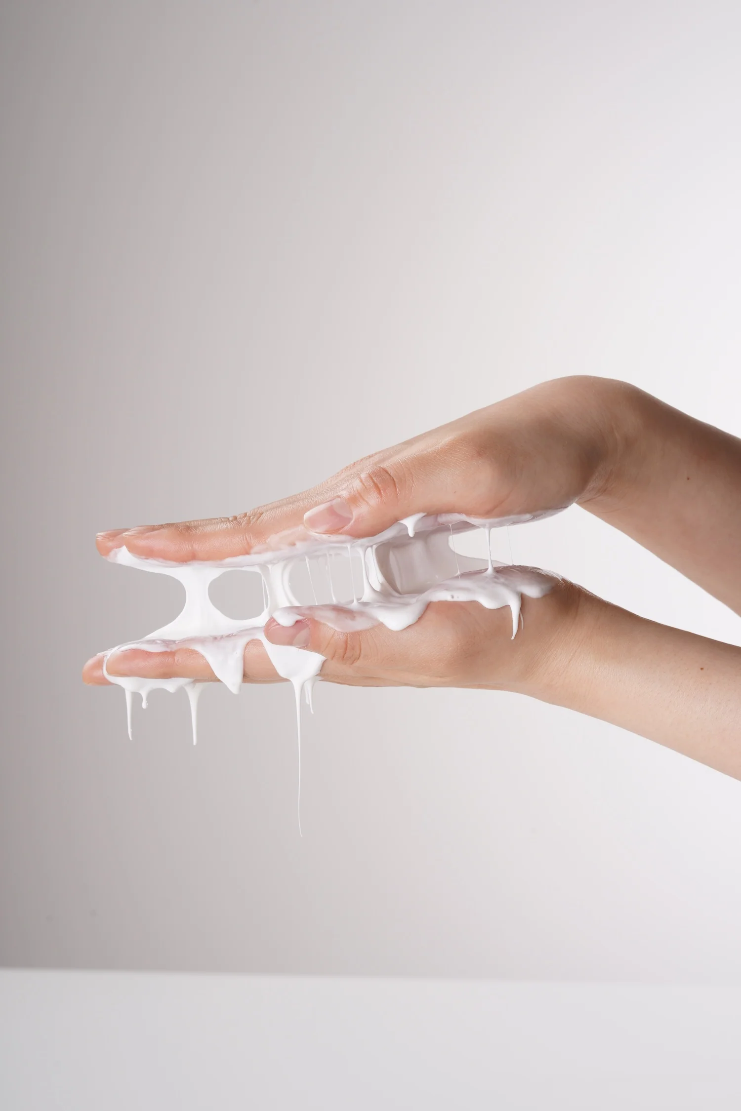 [Isntree] Leche limpiadora vegana de raíz de ñame 220 ml - Image 4