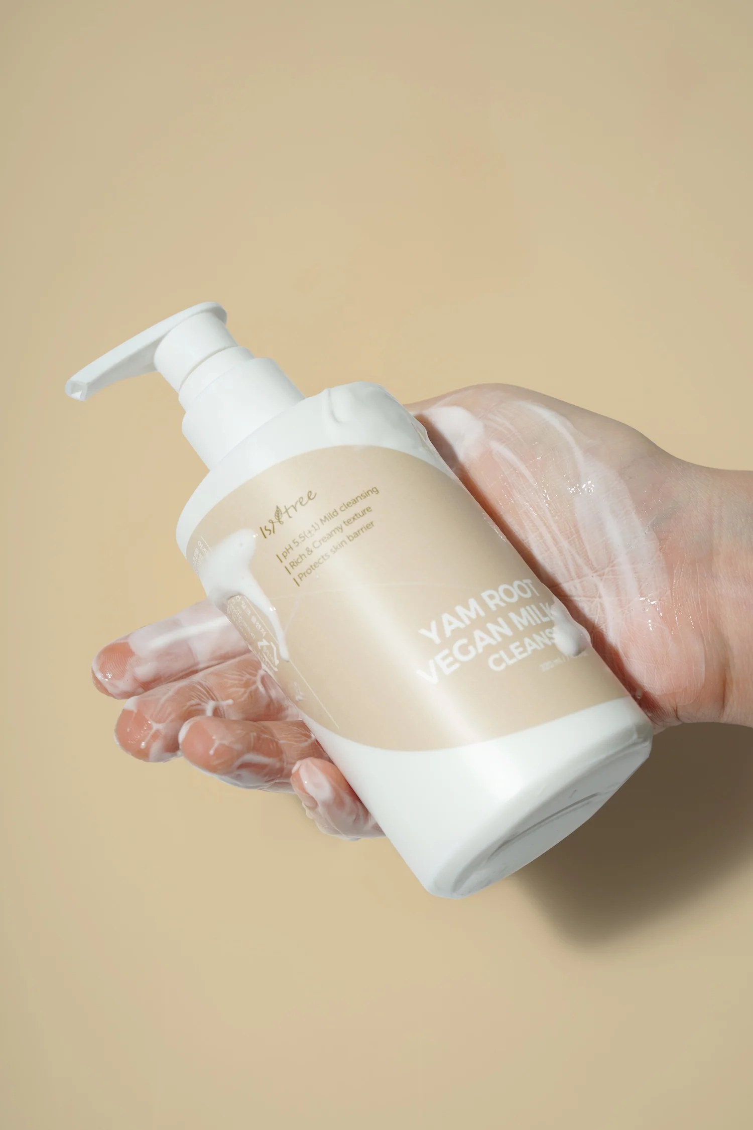 [Isntree] Leche limpiadora vegana de raíz de ñame 220 ml - Image 5