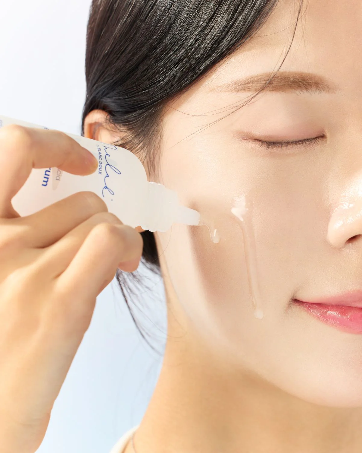 [THE LAB by BLANC DOUX] Oligo Hyaluronic Acid Deep Glow Serum 85ml - Image 3